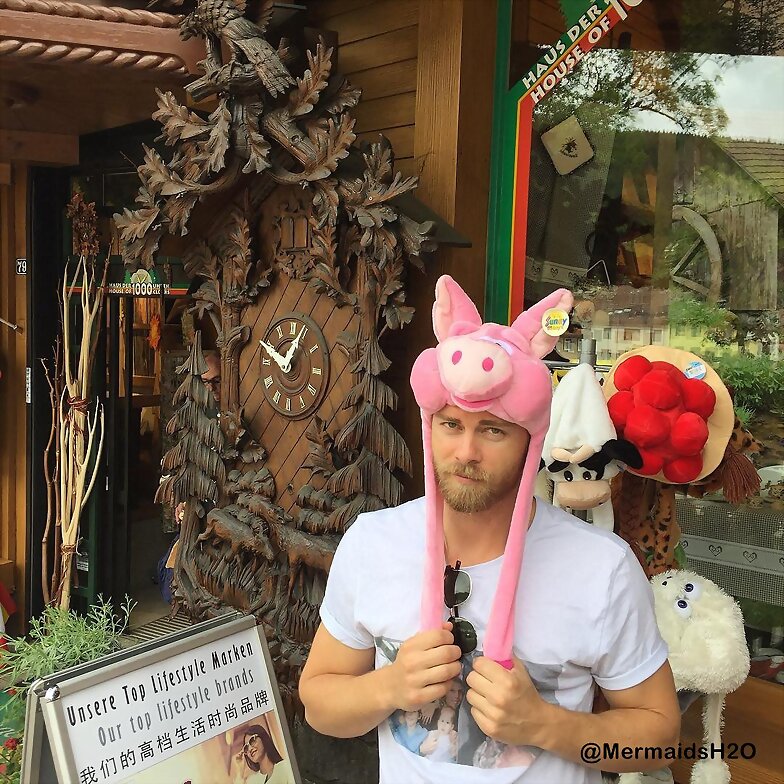 Luke Mitchell en Germany