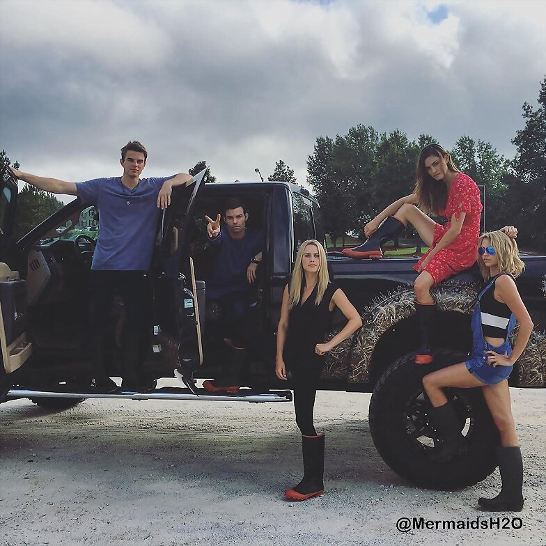 Phoebe Tonkin & Claire Holt en The Originals 4ªtem