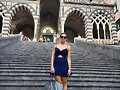Allie Bertram en Duomo Di Amalfi, Italy