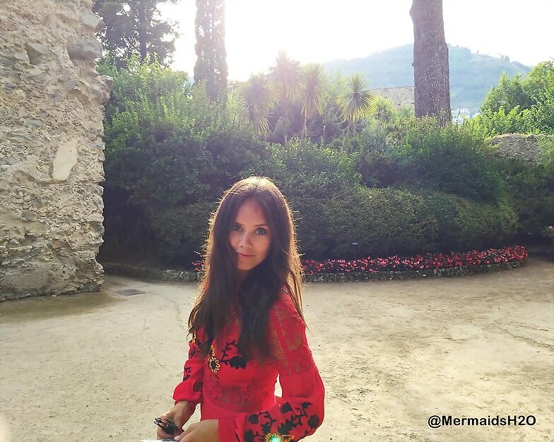 Allie Bertram en Ravello, Amalfi Coast, Italy