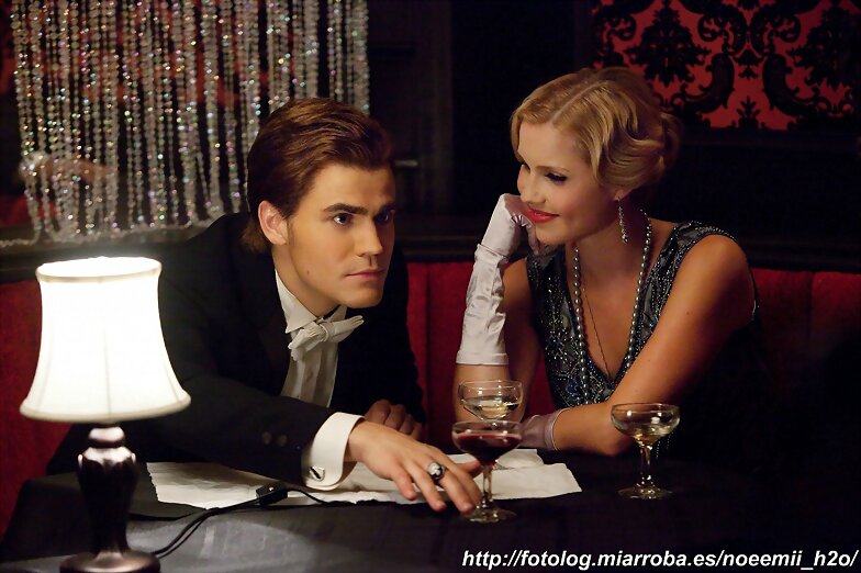 Claire Holt en The Vampire Diaries