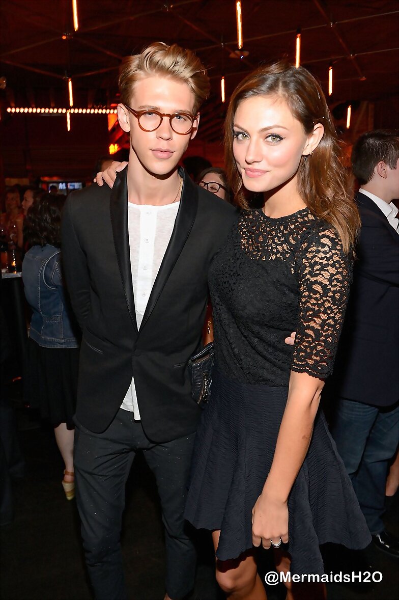 Phoebe Tonkin - CW Upfronts in NYC (May 16, 2013)