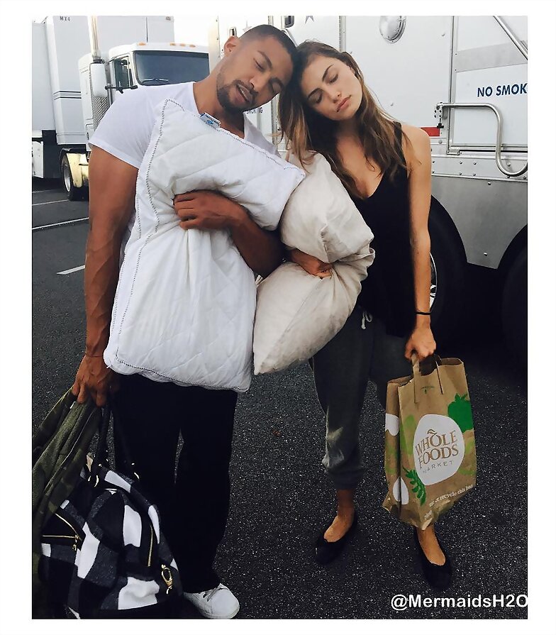 Behind the scenes Phoebe Tonkin en The Originals