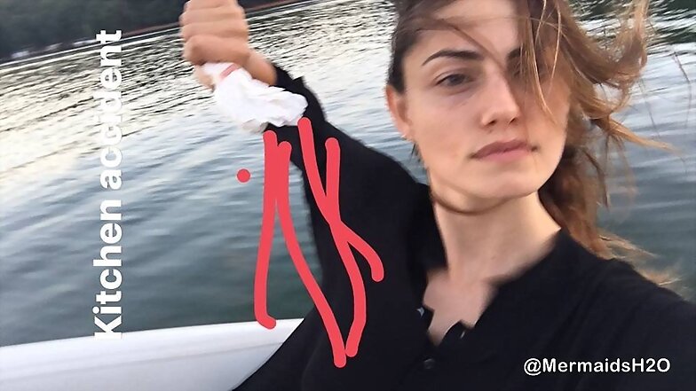 Phoebe Tonkin en Instagram Story