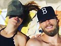 Luke Mitchell &amp; su esposa Rebecca Breeds