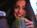 Phoebe de fiesta