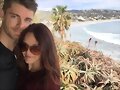 Luke Mitchell &amp; su esposa Rebecca Breeds