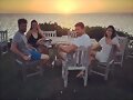 Luke Mitchell &amp; Rebecca Breeds en Las Bahamas 2016