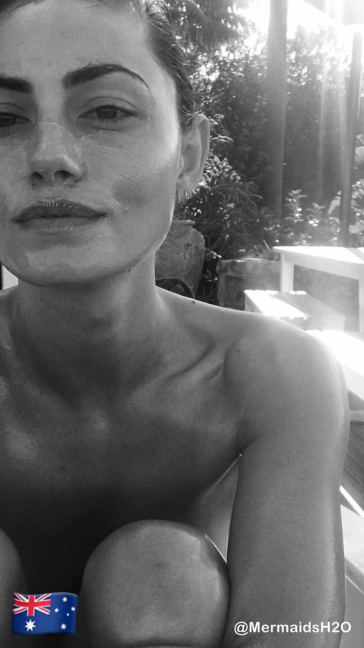 Phoebe Tonkin en Sydney, Australia