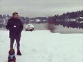 Luke Mitchell con su perro Alfie