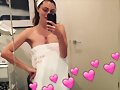 Phoebe Tonkin en su casa de Sydney, Australia