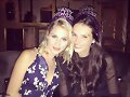 Claire Holt y su amiga Vanessa Milde en Las Vegas