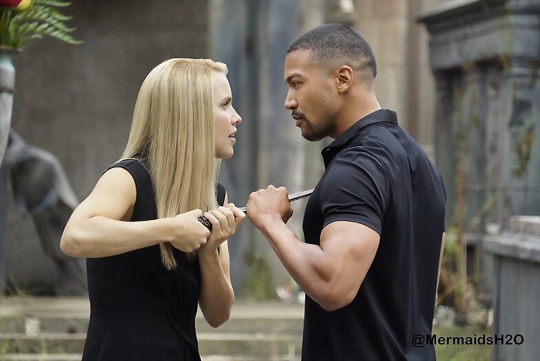 Claire Holt - The Originals 4x02 No Quarter