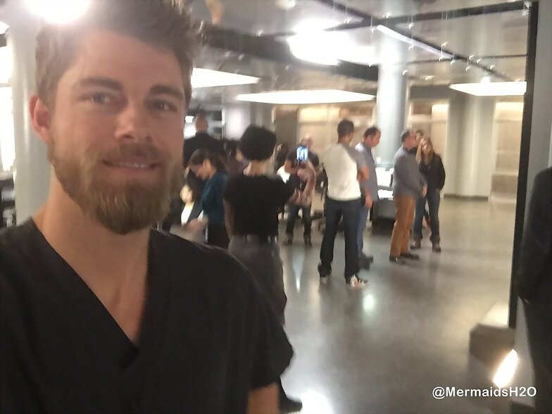 Luke Mitchell y Jaimie Alexander en Blindspot