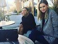 Phoebe Tonkin con su hermana Abby Tonkin