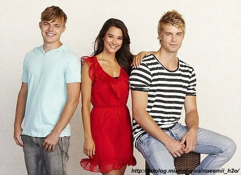 Luke Mitchell sesión de fotos revista "TV Week"