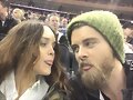 Luke Mitchell &amp; su esposa Rebecca Breeds