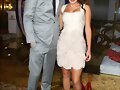 Luke Mitchell y Rebecca Breeds