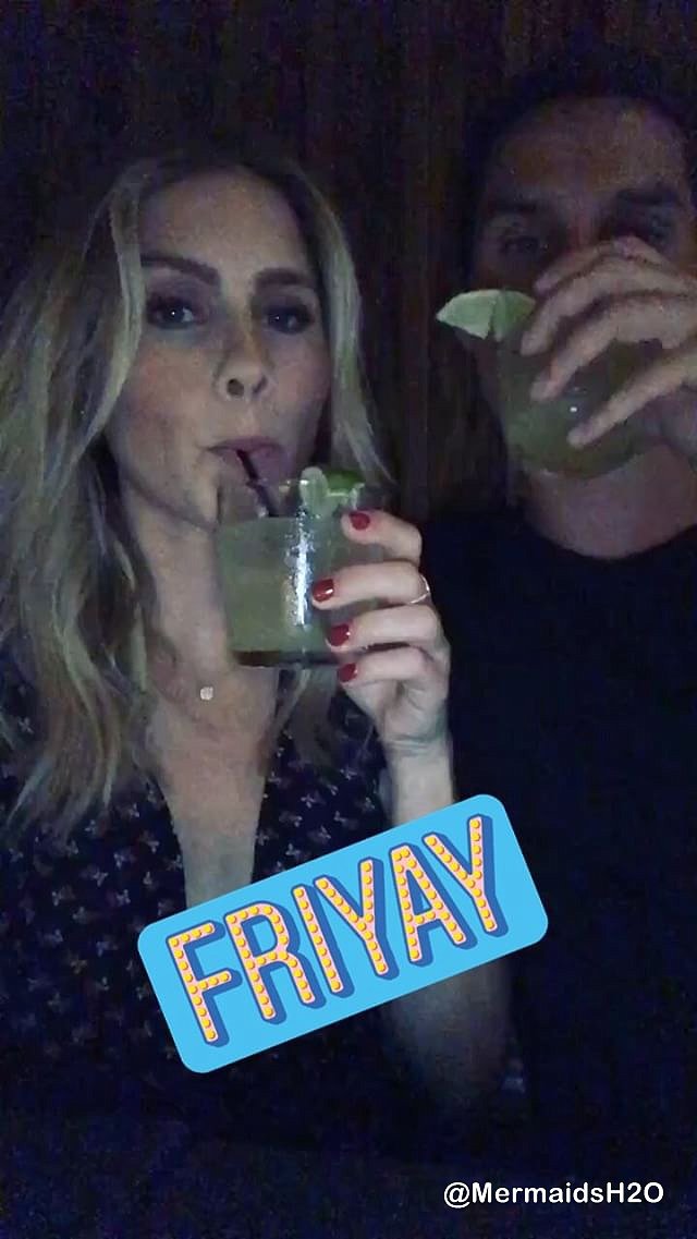 Claire Holt con su hermano David Holt