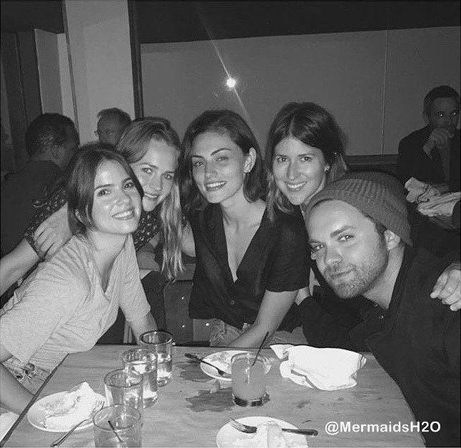 Celebrando cumpleaños de Phoebe Tonkin | July 2017