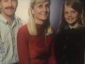 Amy Ruffle de peque&ntilde;a con sus padres