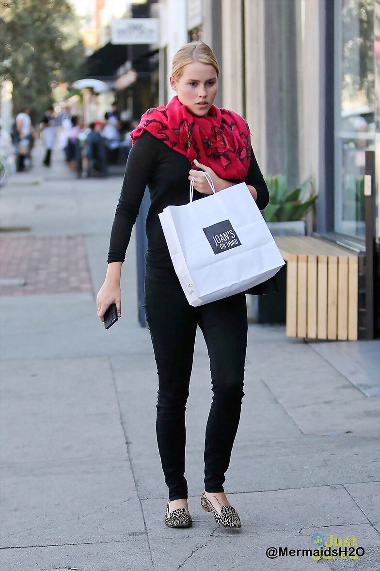 Claire Holt Grabbing Lunch at 'Joan’s,Feb 12, 2014