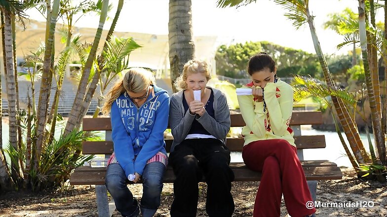 Behind-the-scenes H2O Just Add Water 3º temporada