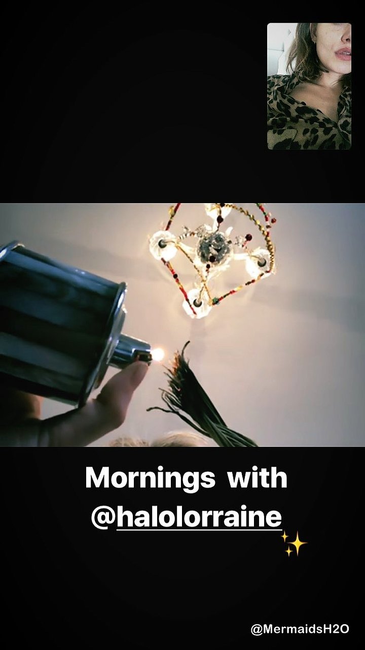Phoebe Tonkin - Instagram Story November 2017