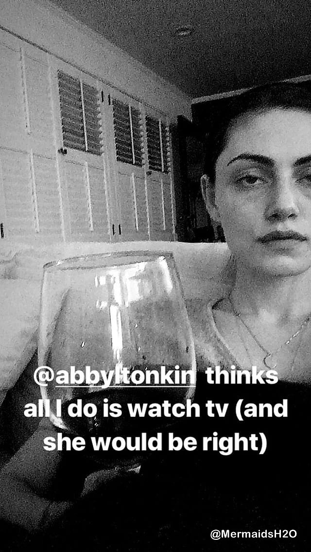Phoebe Tonkin - Instagram Story November 2017