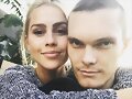Claire Holt con su amigo Luke Baines