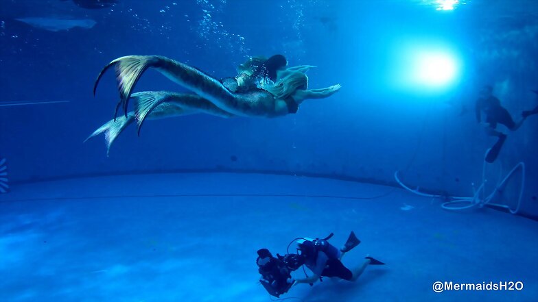 Behind-the-scenes Mako Mermaids Season 1