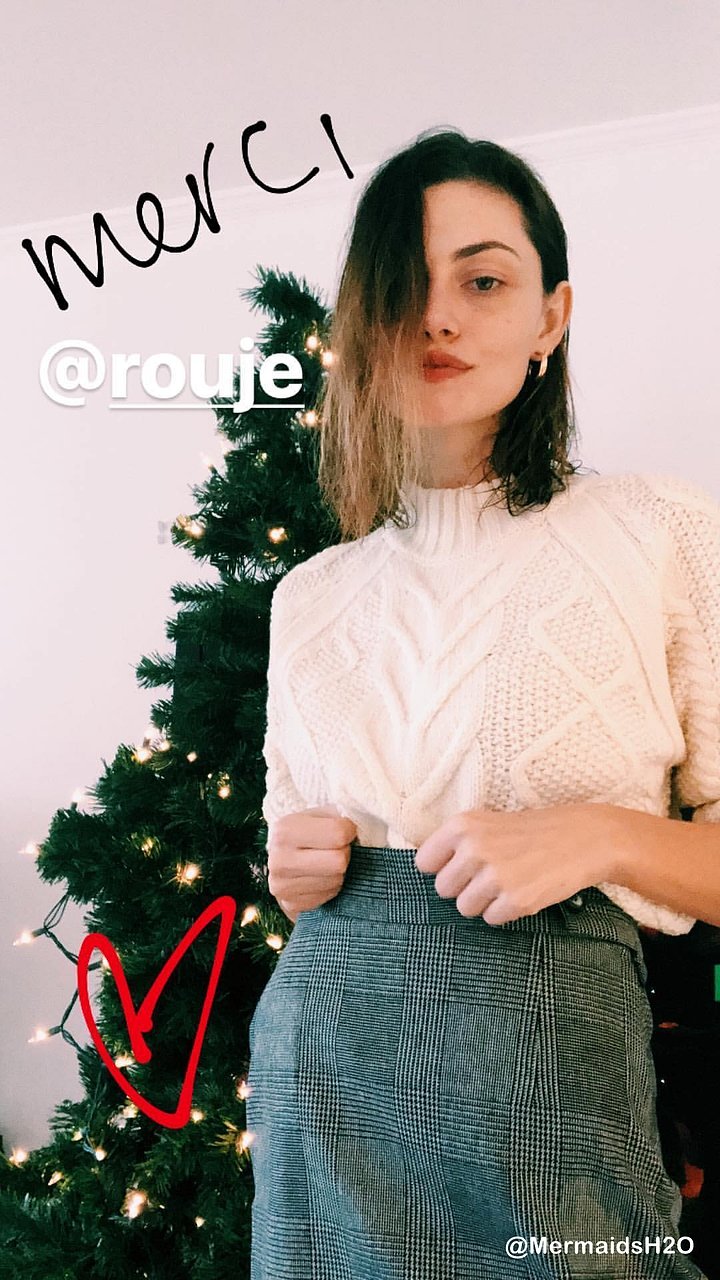 Phoebe Tonkin - Instagram Story Diciembre 2017