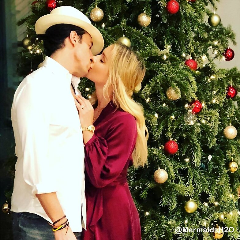 Claire Holt y su prometido Andrew Joblon | 2017