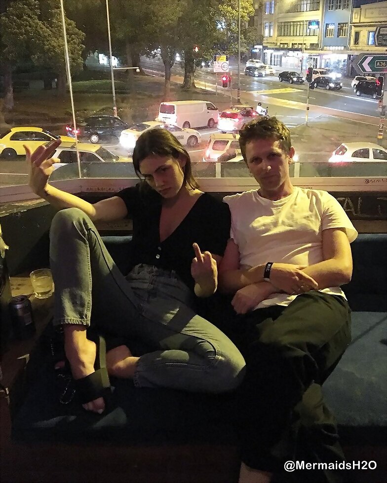 H2O mini reunión : Phoebe Tonkin & Jamie Timony