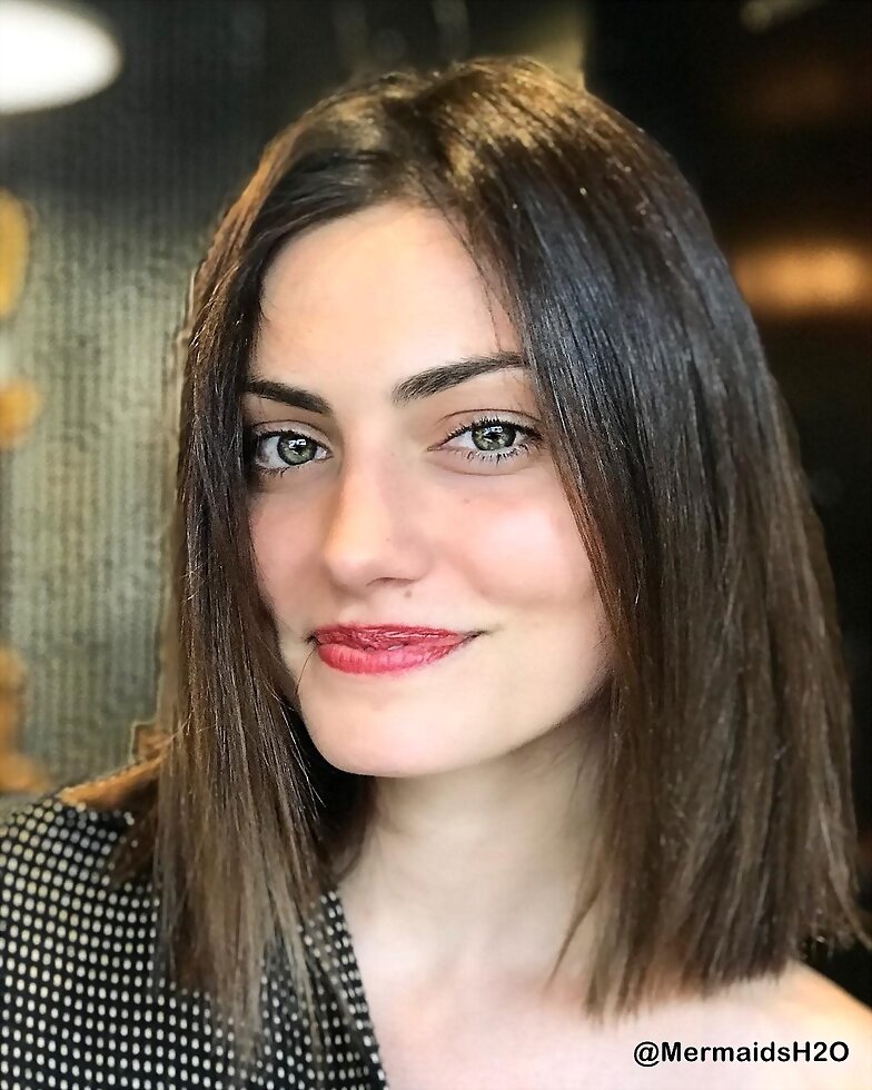Phoebe Tonkin nuevo peinado | Enero 2018