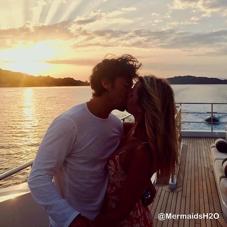 Claire Holt y su prometido Andrew Joblon