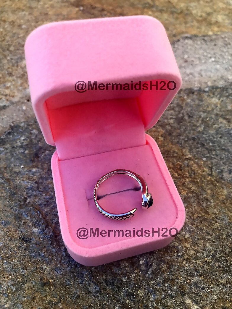 Mi anillo de Mako Mermaids de atoichi