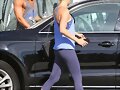 Claire Holt y su hermano Alex saliendo de gym 2014