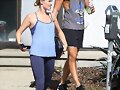 Claire Holt y su hermano Alex saliendo de gym 2014