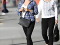 Claire Holt y su madre en West Hollywood, May 2014