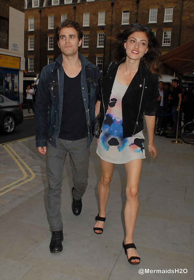 Phoebe Tonkin & Paul Wesley en Londres, July 2014