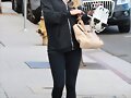 Claire Holt caminando al gym en LA, Aug 11, 2014