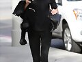 Phoebe Tonkin en Los Angeles (Dec 17, 2014)