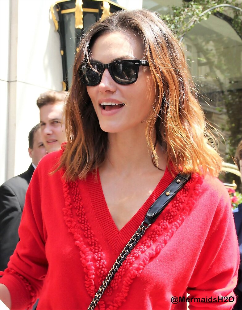 Phoebe Tonkin en Paris, Francia (May 2018)