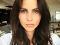 Claire Holt cambio color de pelo para nueva peli