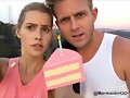 Claire Holt y su amigo