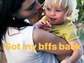 Phoebe Tonkin visita a los hijos de Teresa Palmer