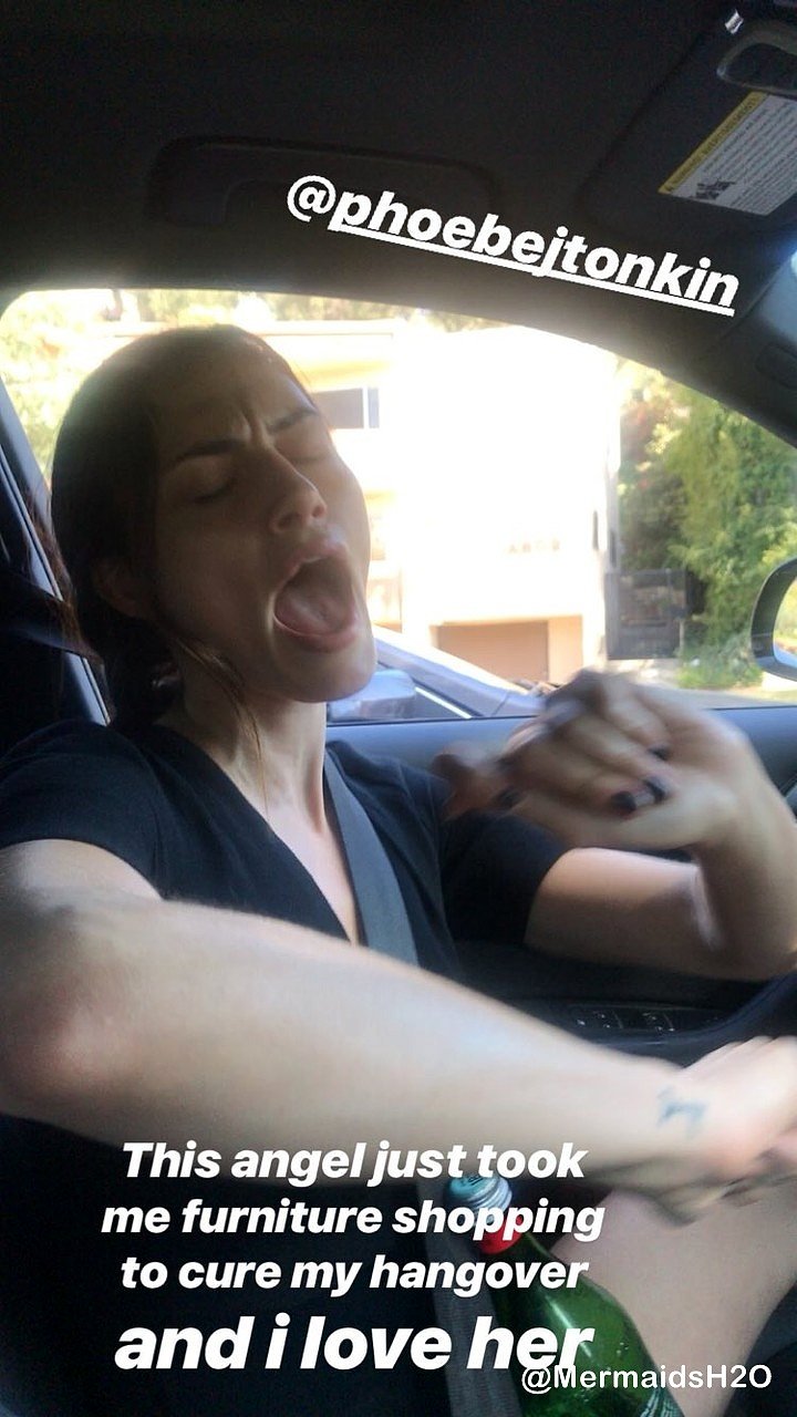 Phoebe Tonkin - Instagram Story Junio 2018