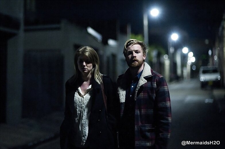 Cariba y Angus en el cortometraje "Quietus" (2012)