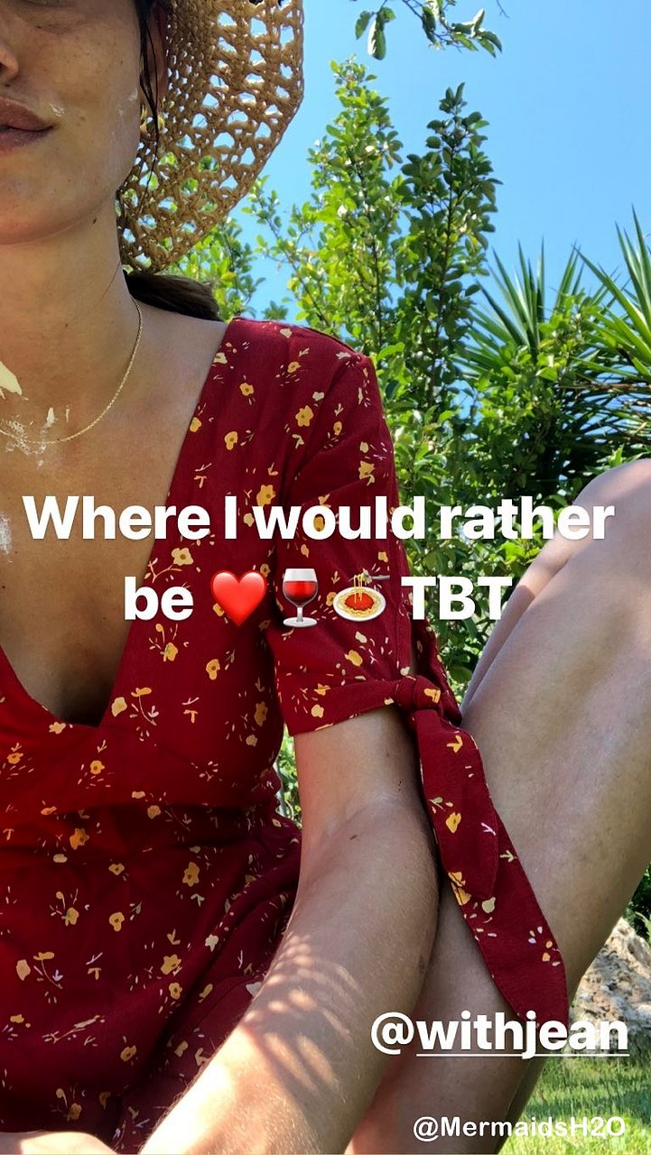 Phoebe Tonkin | July 2018